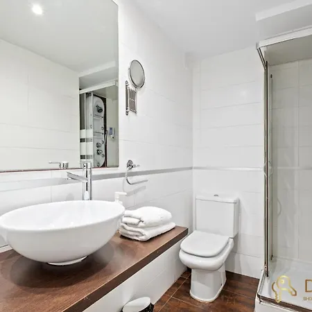 Comfortable Centre Flat Apartman *