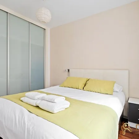Comfortable Centre Flat Apartman