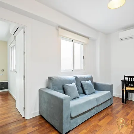 Comfortable Centre Flat Apartment *