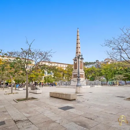 Comfortable Centre Flat アパート